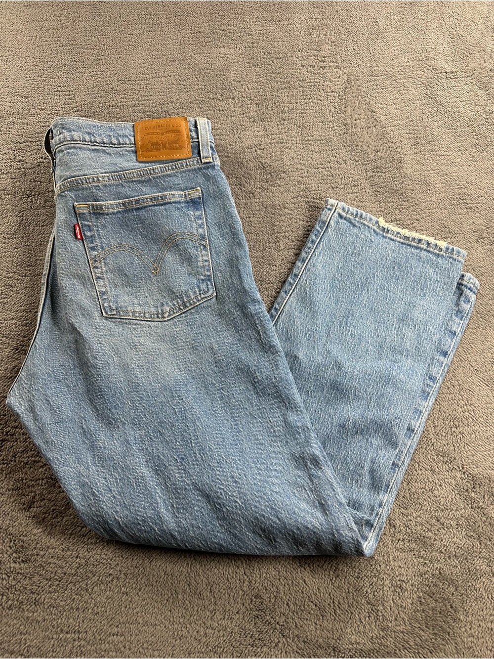 Levi’s Wedgie Straight 99% cotton Jeans in Calling all Blue/Christina Color way